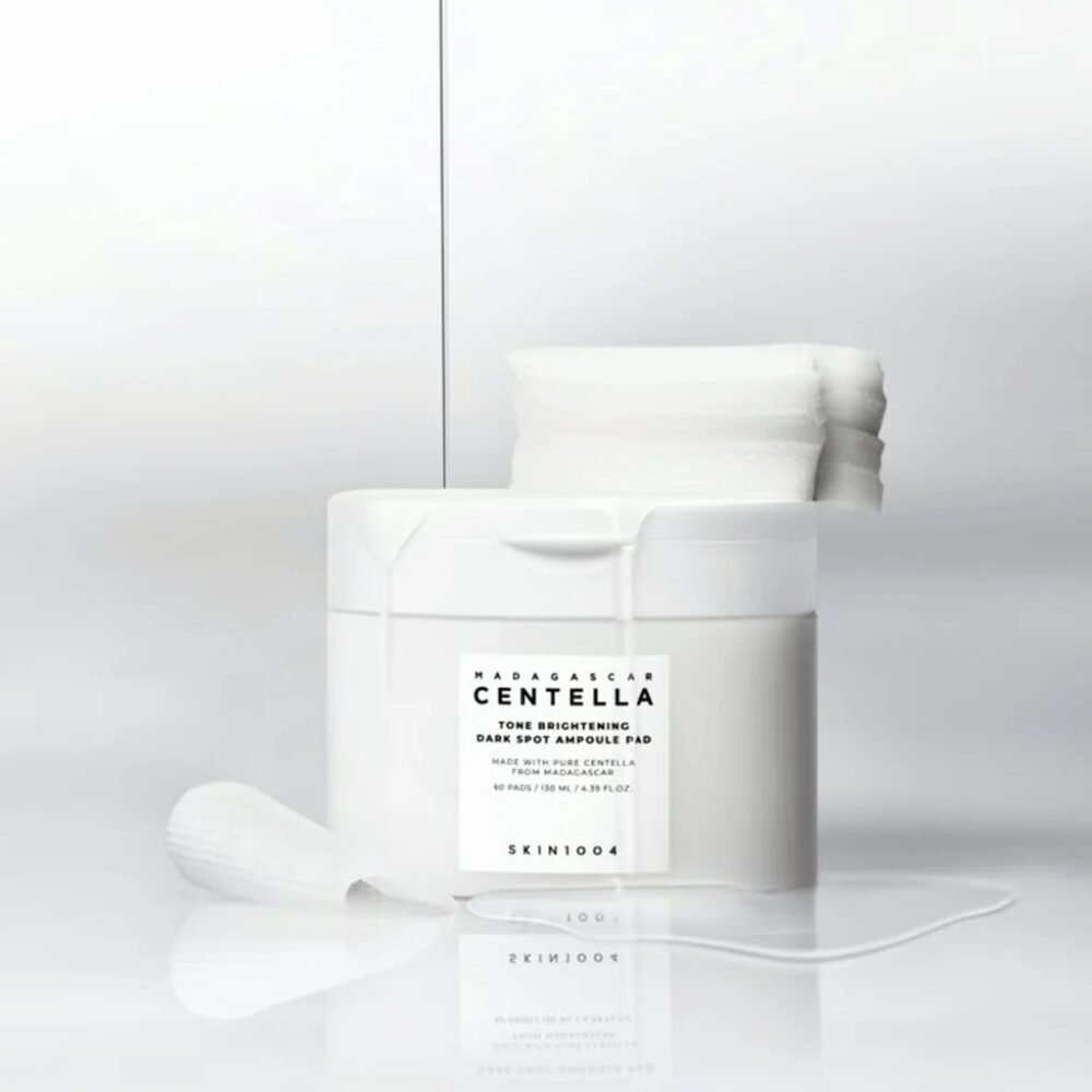 Skin1004 Madagascar Centella Tone Brightening Dark Spot Ampoule Pad